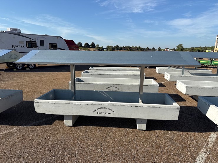 #9680-•-3-x-10-feed-trough-w/-top-image-1