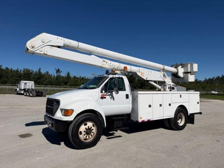 2001-ford-f650-xl-image-1