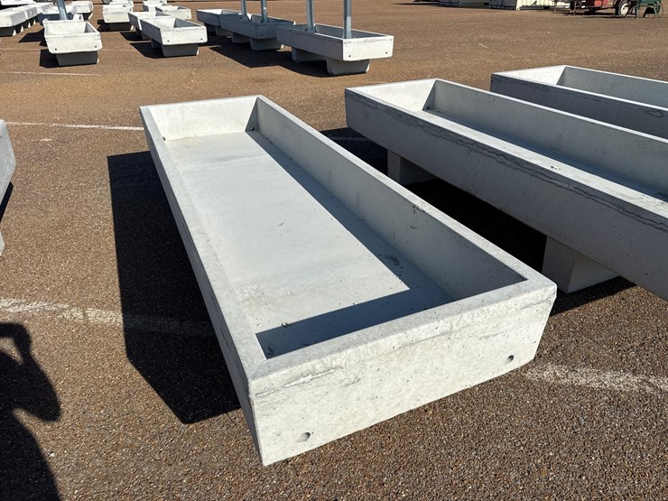 #9685-•-3-x-10-feed-trough-image-2