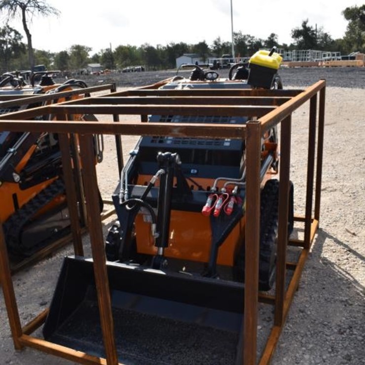 LHR-HT380 Q1 MINI SKID STEER (SERIAL # NOT FOUND) (K)