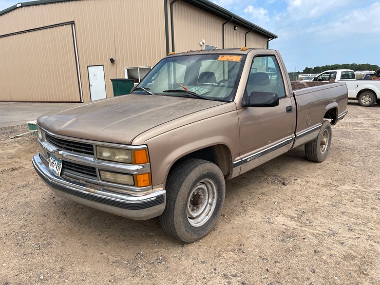 1996-chevrolet-2500-image-1