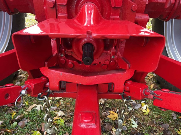 1970-1456-farmall-row-crop-golden-demonstrator-image-46