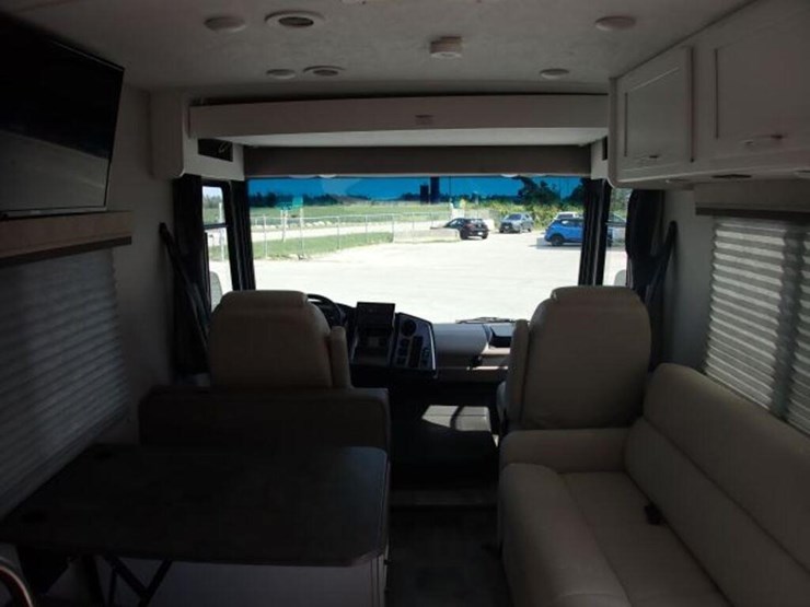 2021-coachmen-pursuit-class-a-motorhome-1f64f5dn1m-image-129