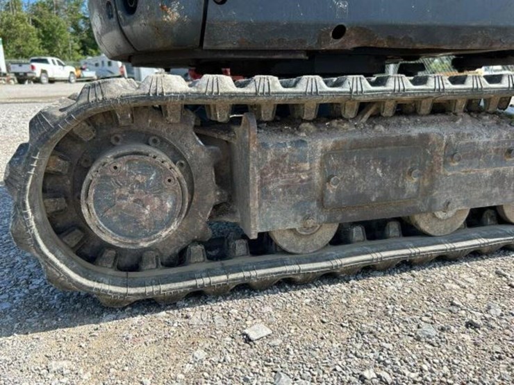 2015-bobcat-418-image-37