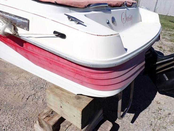 1990-celebrity-180-18-ft-bowrider-clci0220b090-image-72