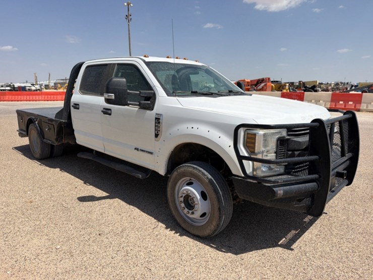 2019-ford-f550-image-3