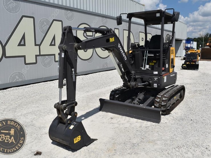 2023-volvo-jecr25d-46621-image-1