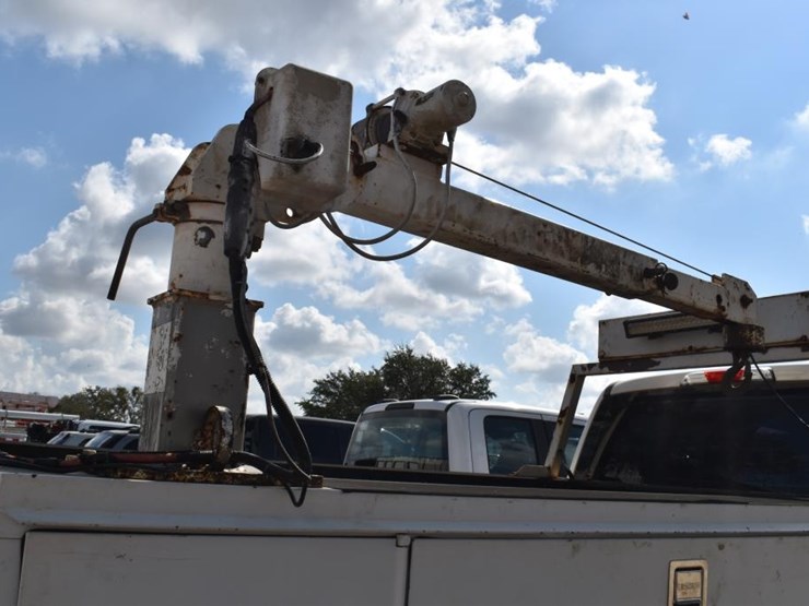 2018-ford-f350-image-16