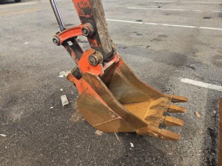 2013-kubota-kx057-4-image-9