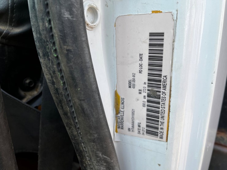 2013-international-durastar-4300-image-13