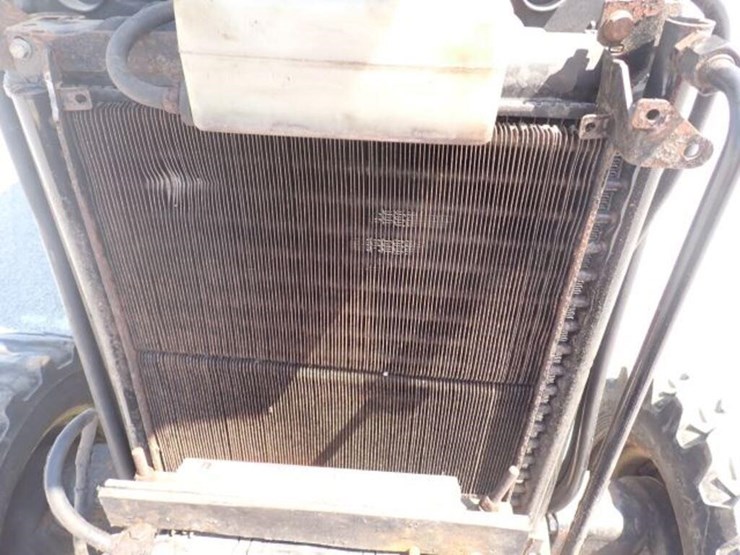 john-deere-3520-image-34