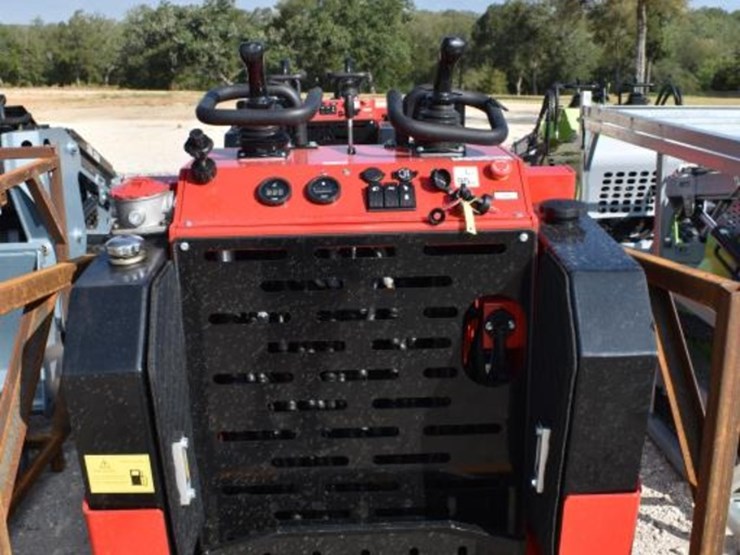 ssl1500-mini-skid-steer-(diesel)-(serial-#-06907a)-(k)-image-6