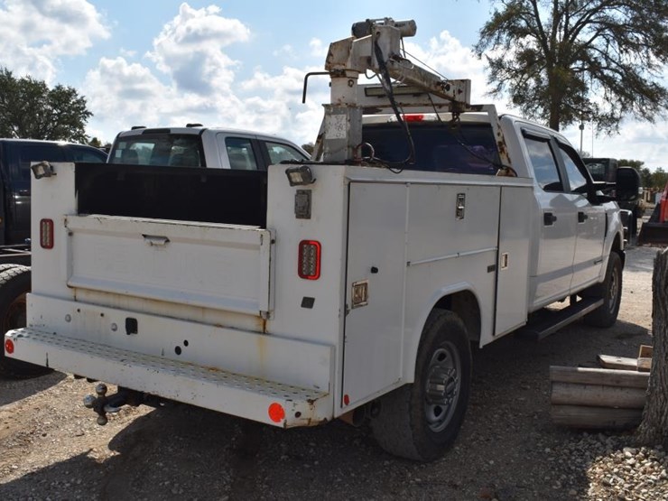 2018-ford-f350-image-3