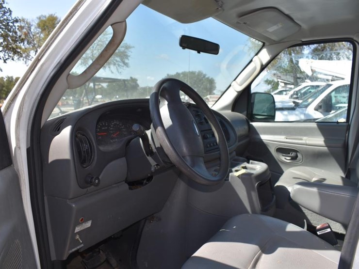 2005-ford-van-(not-running)-(vin-#-1ftns24w35hb29143)-(unknown-miles)-(titl-image-16