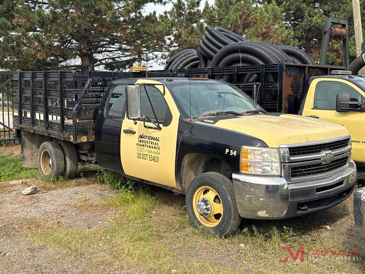 2009-chevrolet-3500-image-1
