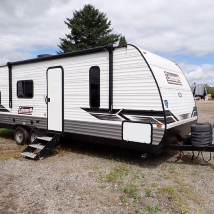 NEW NON CURRENT 2024 Coleman Lantern LT Series 417