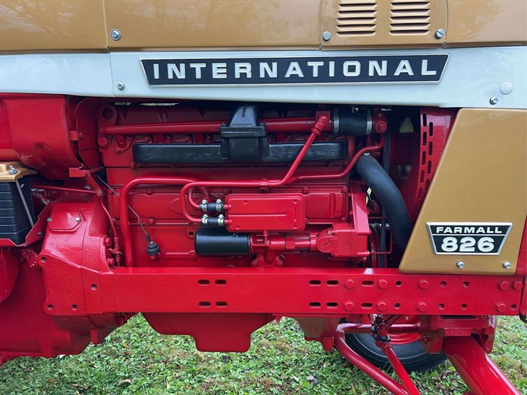 1970-farmall-826-diesel-row-crop-golden-demonstrator-image-24