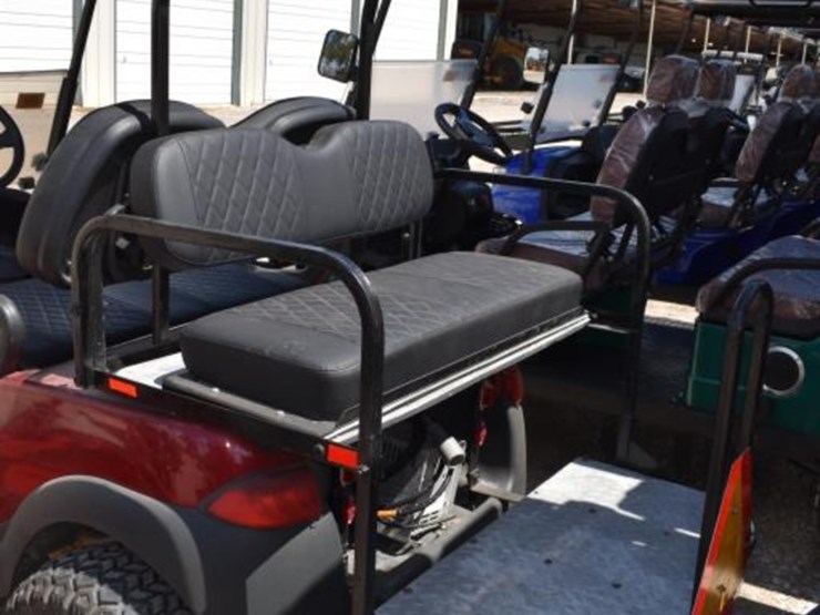 club-car-electric-golf-cart-w/-charger-(serial-#-pq0442-451032)-(k)-image-3