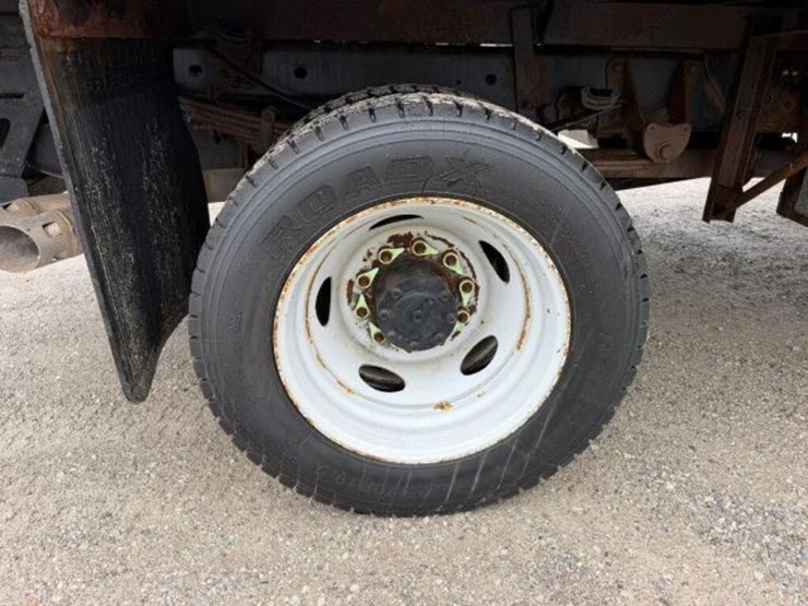 2017-ford-f550-xl-image-34