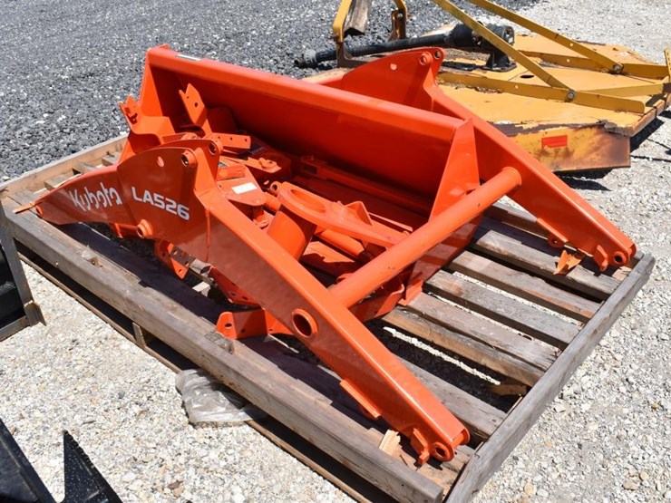 kubota-la526-image-2
