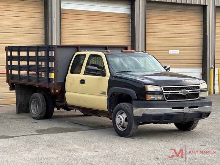 2006-chevrolet-3500-image-1