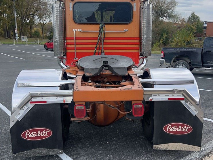2006-peterbilt-379-image-5