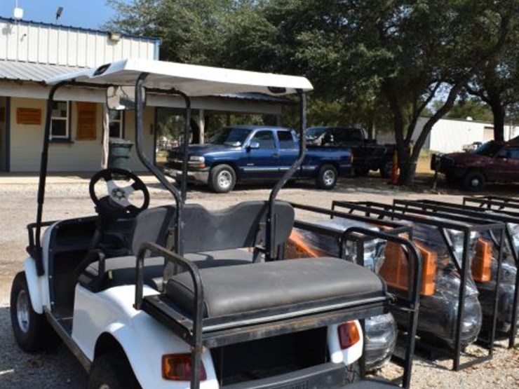 rough-and-tuff-electric-golf-cart-w/-charger-(serial-#-hel-0588)-(k)-image-3