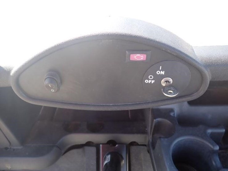 2021-e-z-go-rxv-4-passanger-gas-golf-cart-5621826-image-12