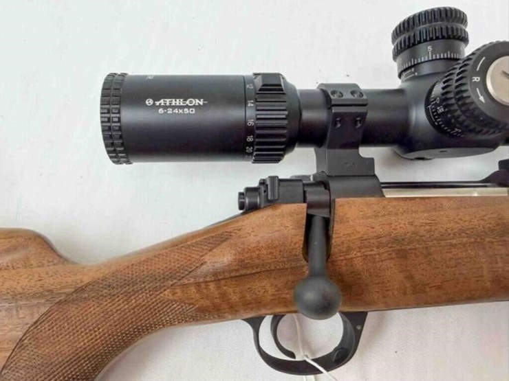 kimber-84m-stainless-22-250-rifle-image-4