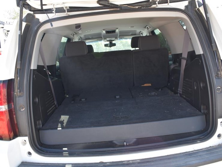 2015-chevrolet-tahoe-image-10