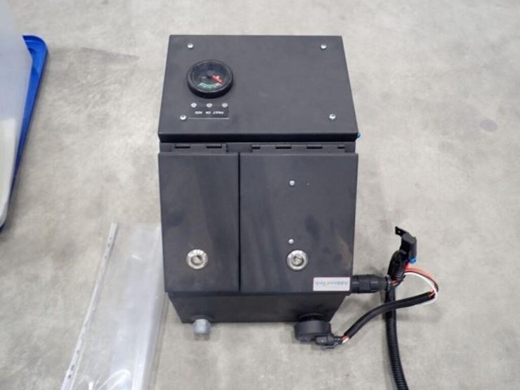 addeco-tech-fuel-additive-applicator-image-19