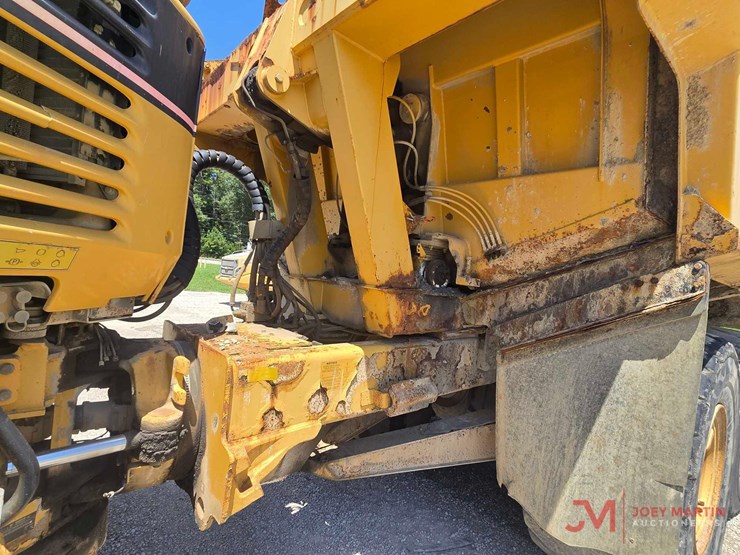2006-caterpillar-730-image-12