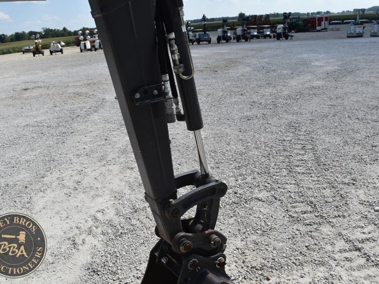2022-volvo-ecr25-electric-image-25