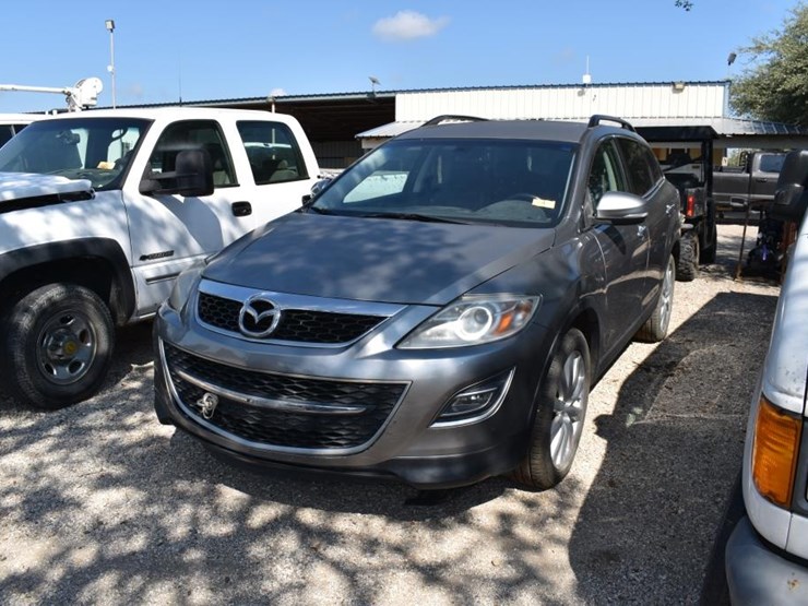 2010-mazda-cx9-image-1