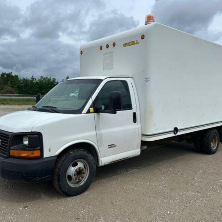 2014 GMC 4500 S/A Cube Van 1GD676CL8E1115764