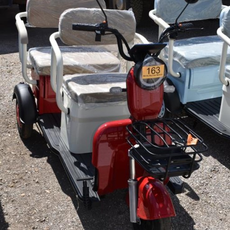 3 WHEEL ELECTRIC CART (SERIAL # LQXH202605JS01718) (K)