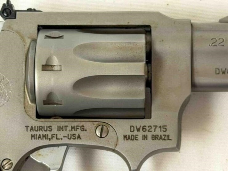 taurus-mod,-941-22mag-revolver-image-14
