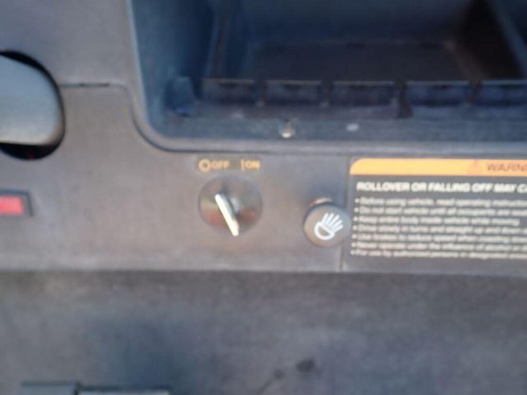2011-club-car-precedent-4-passanger-gas-golf-cart-image-12