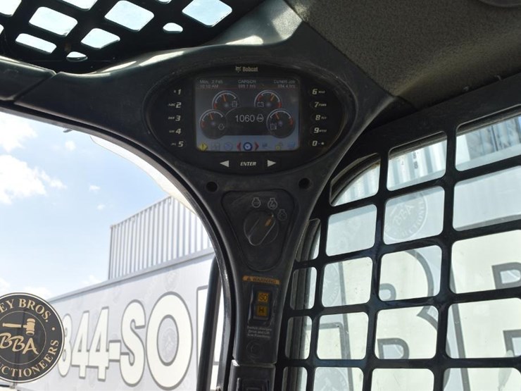 2016-bobcat-t770-image-46