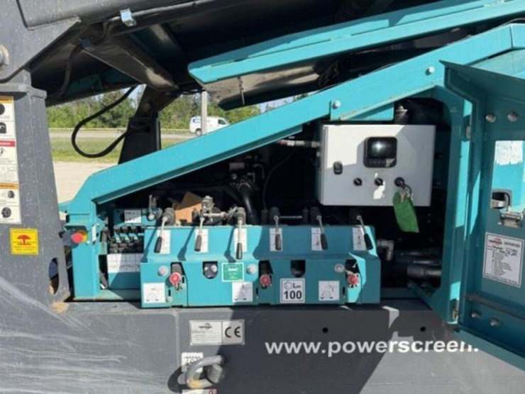 2022-powerscreen-warrior-1800-image-8
