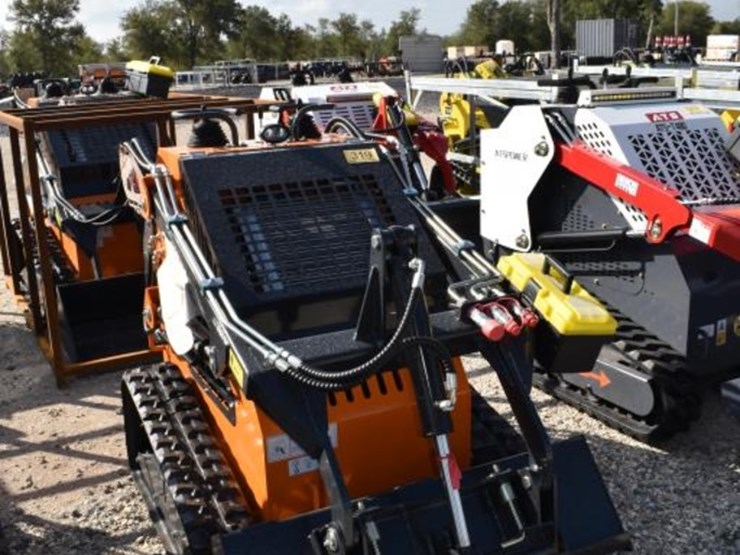 lhr-ht380-q1-mini-skid-steer-(serial-#-not-found)-(k)-image-2