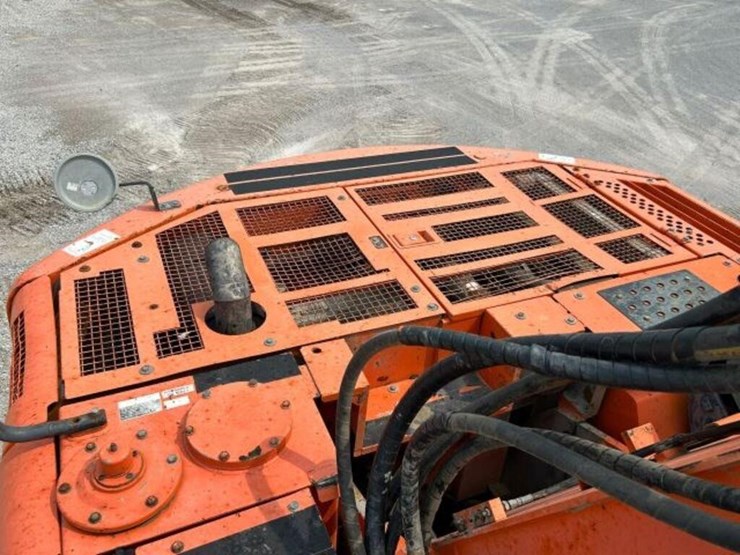 2007-hitachi-zx225us-lc-image-31