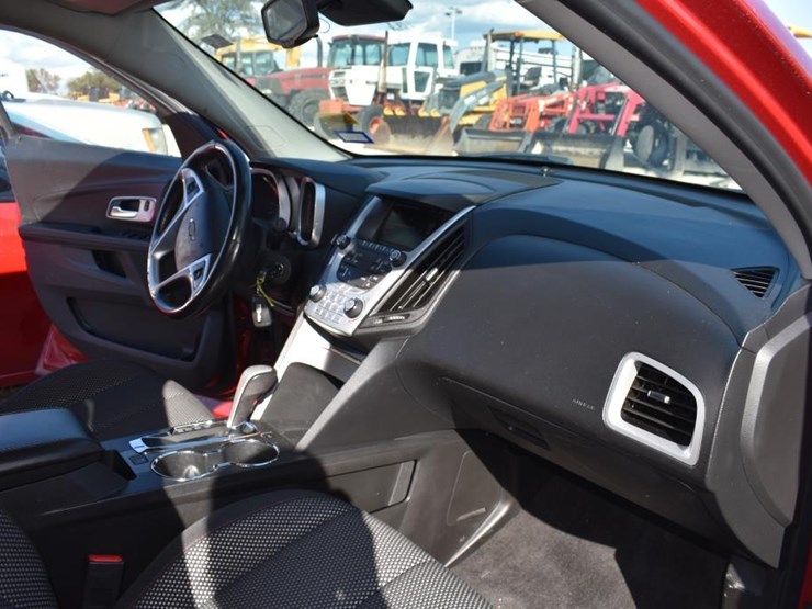 2015-chevrolet-equinox-image-9