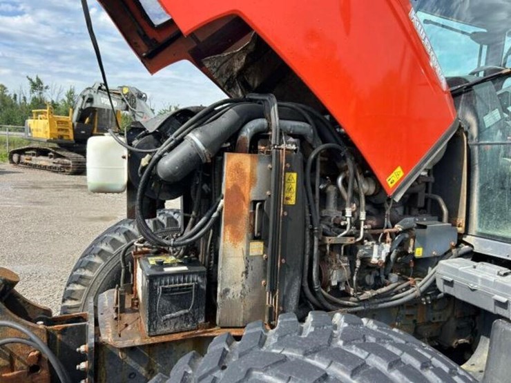 2018-kubota-m6-141-image-24