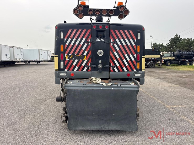 2018-freightliner-street-sweeper-truck-image-14