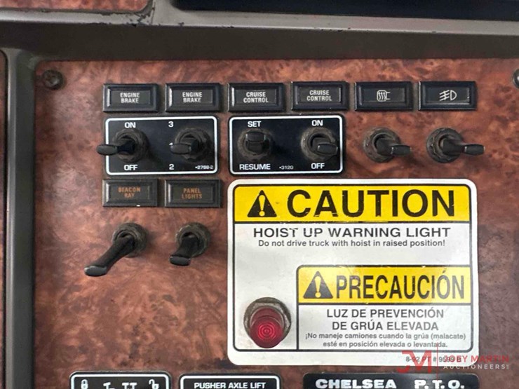 2003-kenworth-t800-image-35