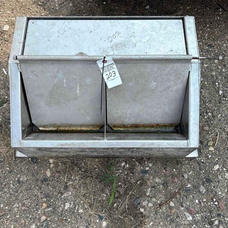 2 Hole Smidley Stainless Hog Water