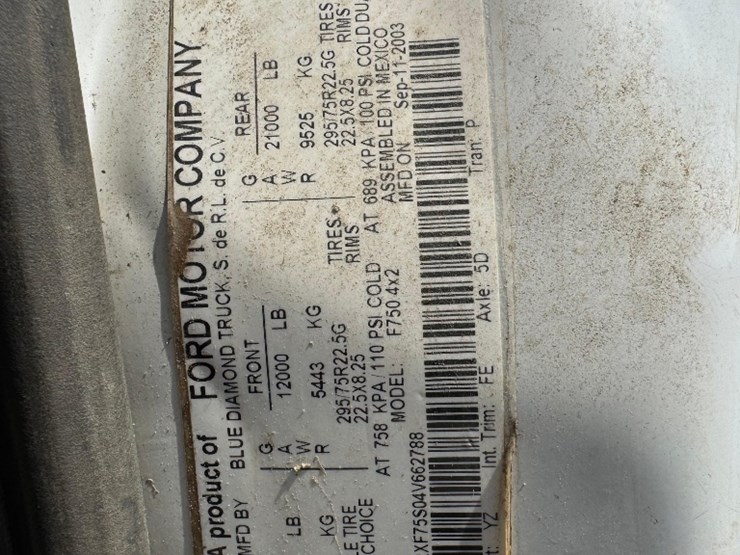 2004-ford-f750-image-12