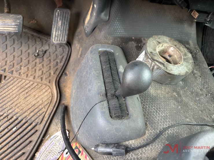 2002-chevrolet-2500-image-29