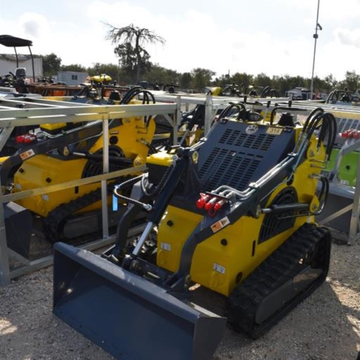 ATS-T460 MINI SKID STEER (SERIAL # 26010508143YM) (K)